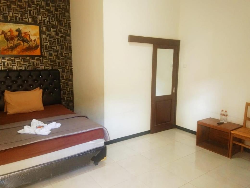 Alora Diponegoro Hotel 프로볼링고 외부 사진