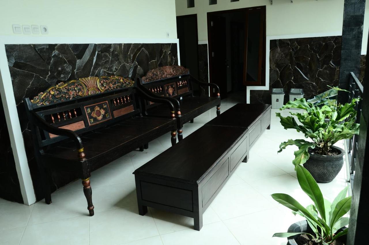 Alora Diponegoro Hotel 프로볼링고 외부 사진