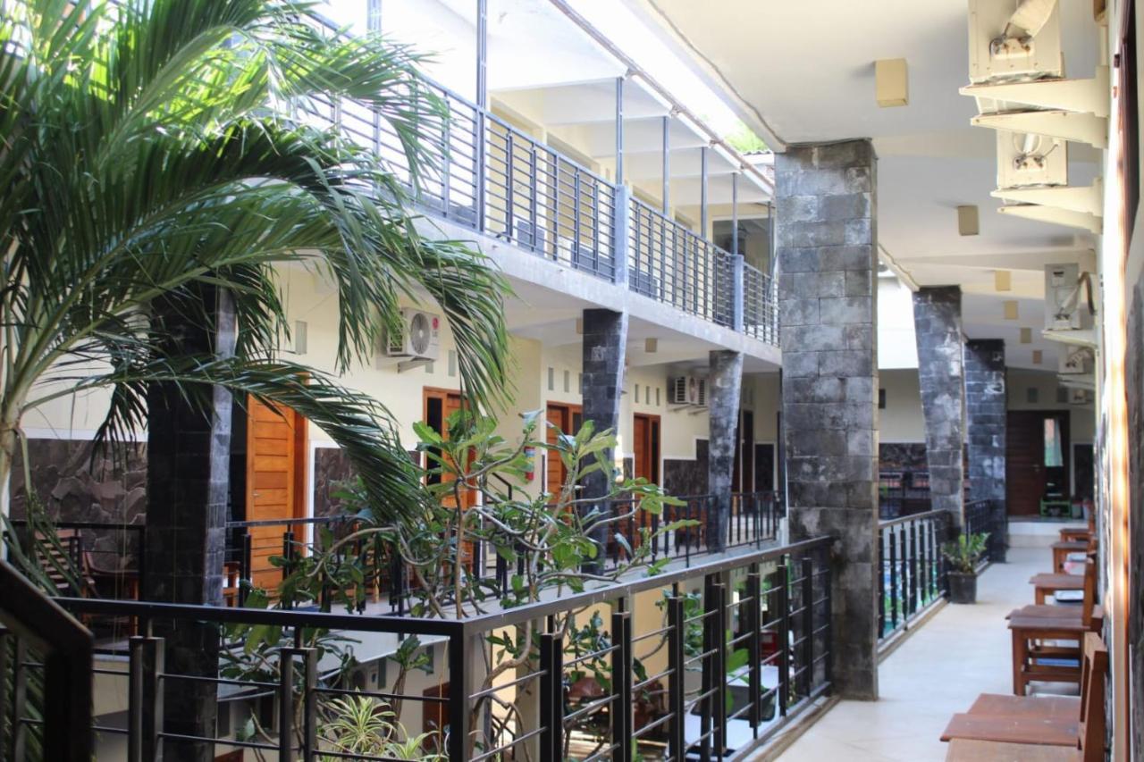 Alora Diponegoro Hotel 프로볼링고 외부 사진