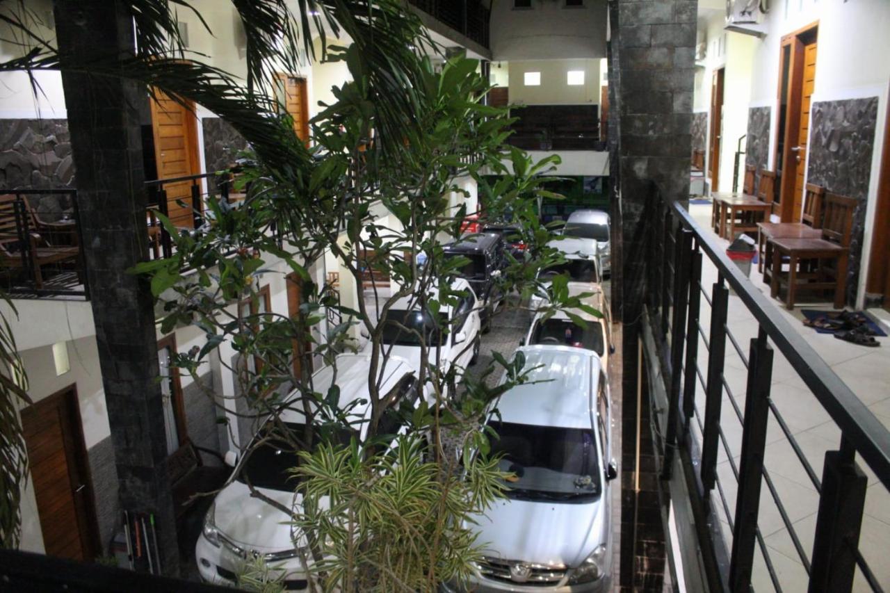 Alora Diponegoro Hotel 프로볼링고 외부 사진